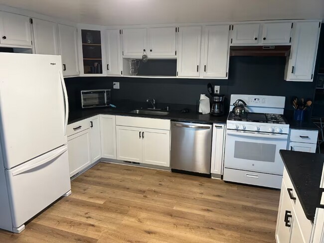 Foto del edificio - 111 McDowell St