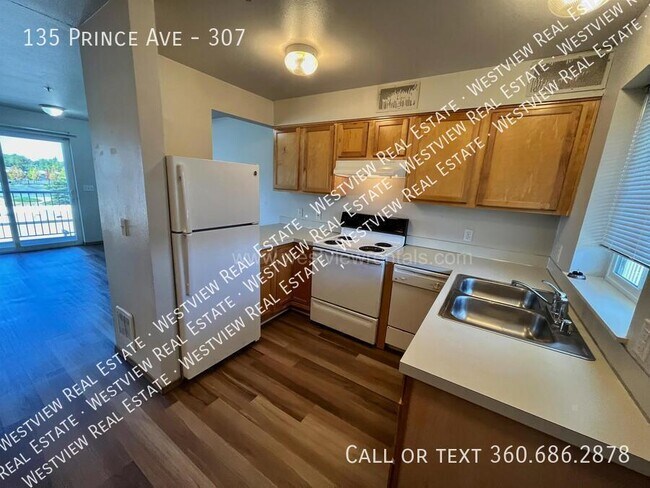 Foto del edificio - 135 Prince Ave