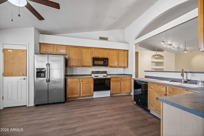 Building Photo - 1148 S Ironwood Ct