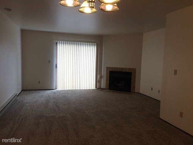 Foto del edificio - 3225 S 152nd St