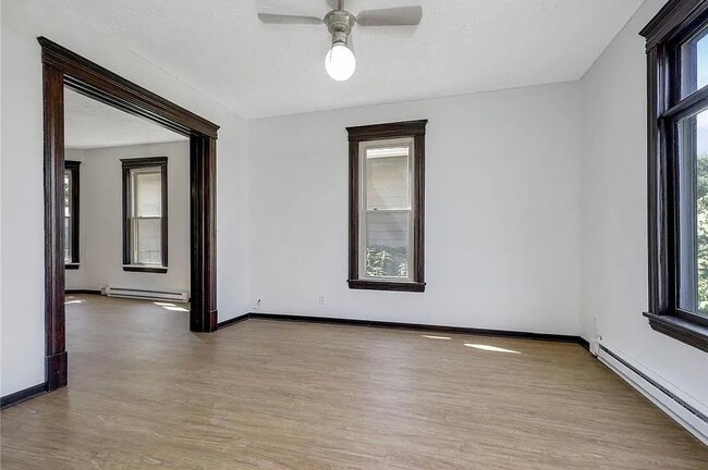 Building Photo - 3533 Chicago Ave