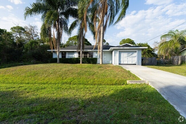 Building Photo - 1181 SW Sarto Ln