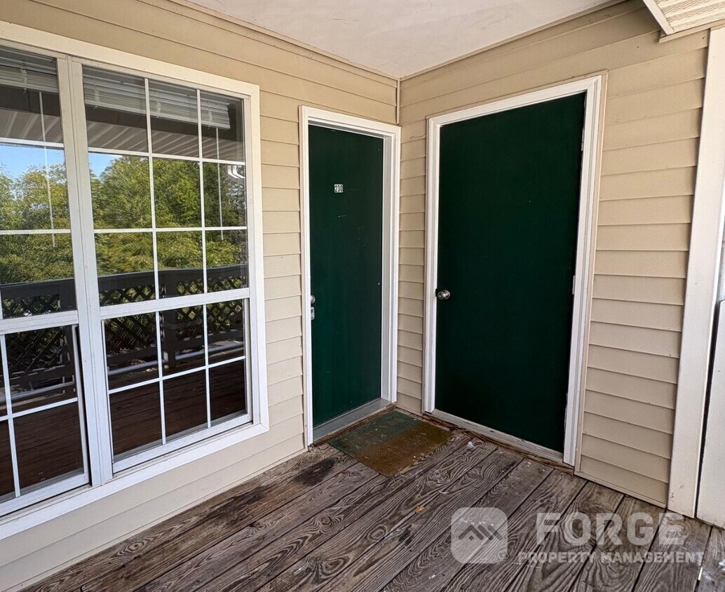 Photo - 102 Calhoun St - 230