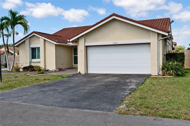 Foto del edificio - 5941 Epsom Ct