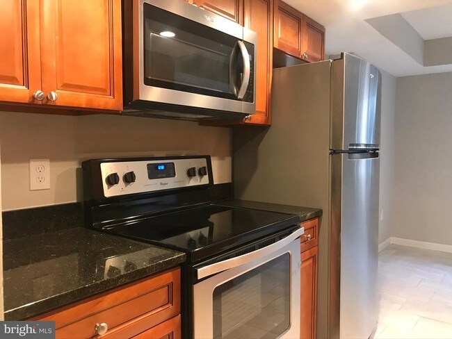 Building Photo - 10212 Bushman Dr