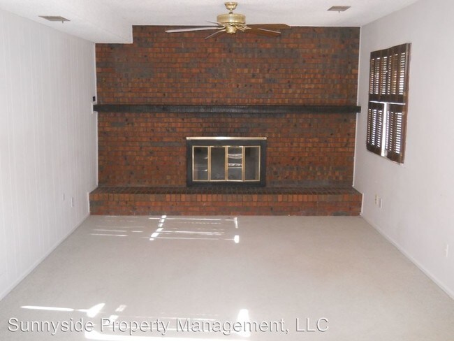 Foto del edificio - 7880 Grasmere Dr
