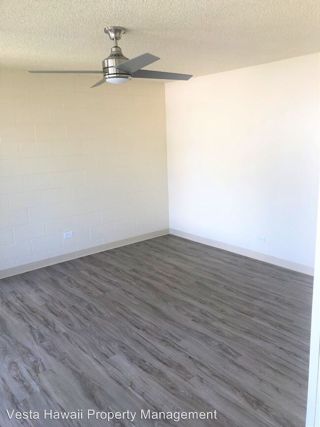 Building Photo - 1544 Kewalo St