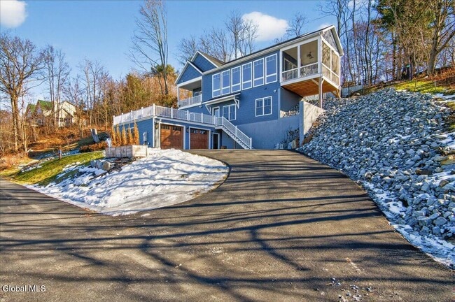 Foto del edificio - 91 Rodgers Ln