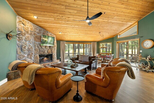 Foto del edificio - 2145 William Palmer