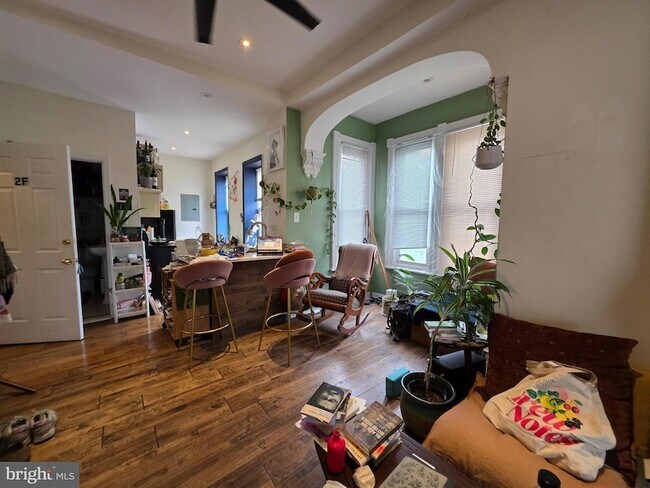 Foto del edificio - 4043 Spring Garden St
