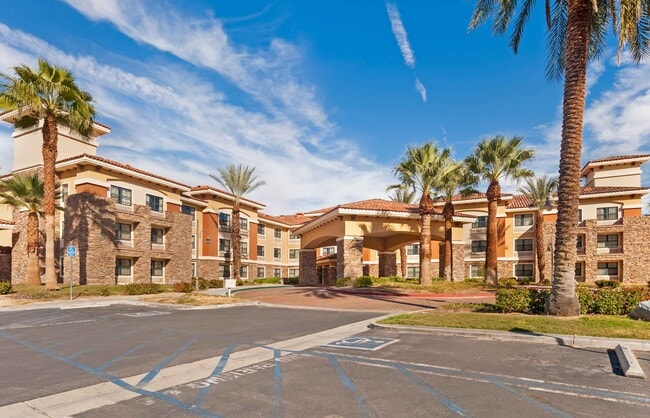 Building Photo - Furnished Studio-Palm Springs - Airport