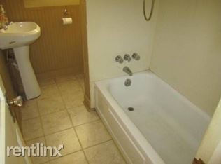 Foto del edificio - 2 br, 1 bath House - 6002 Plainview Ave