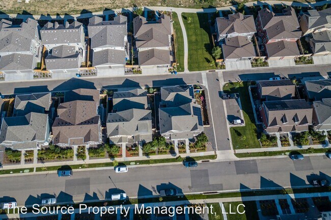 Foto del edificio - 2 br, 2.5 bath House - 440 Zeppelin Way