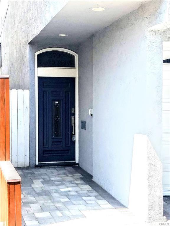 Front door - 2709 Vista Dr