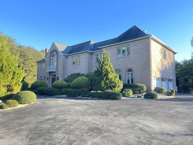Building Photo - 9 Alloway Ct