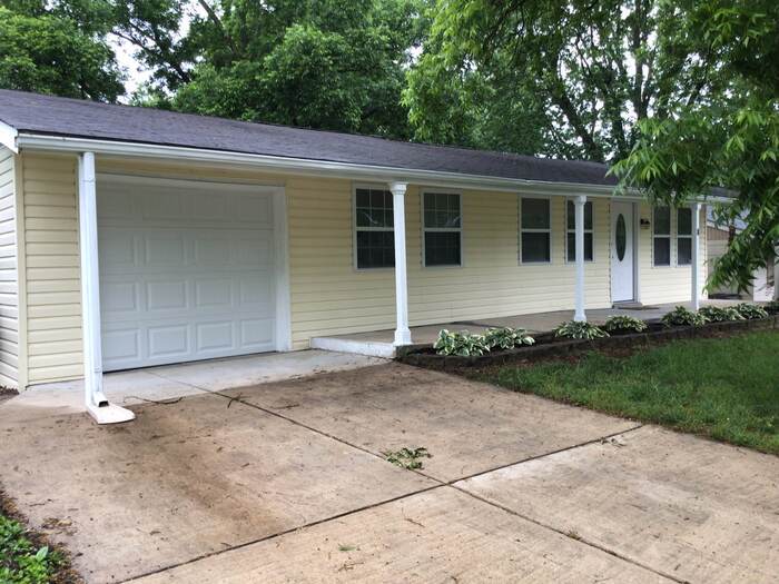 8 Warsen Ave, Wentzville, MO 63385 House for Rent in Wentzville, MO