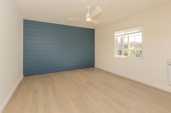 Foto del edificio - Stylishly Remodeled 1-Bed/1-Bath Gem in Crown Point / Pacific Beach. Only $1500 DEPOSIT!