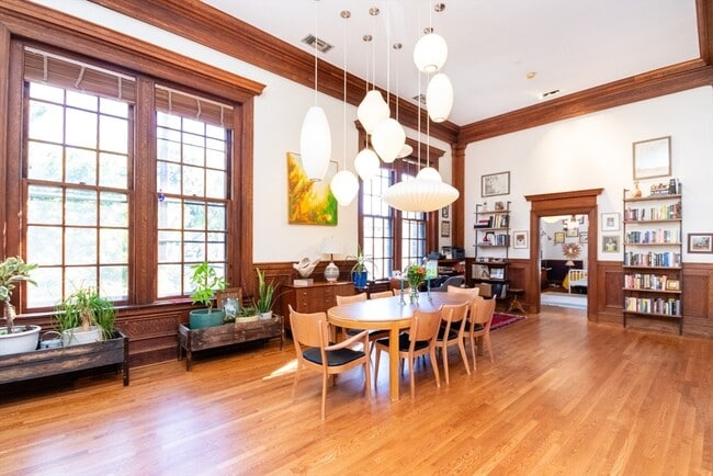 Foto del edificio - 28 Seaverns Ave