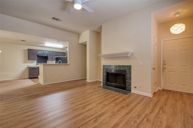 Foto del edificio - 21208 Derby Day Ave