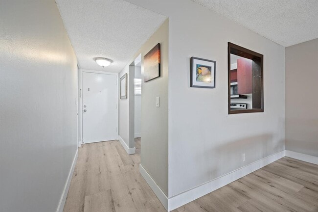 Foto del edificio - 403 NW 68th Ave