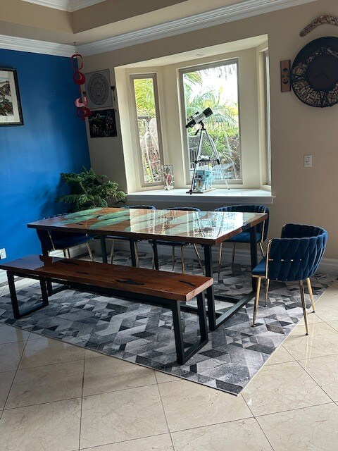 Foto del edificio - 2012 Graham Ave