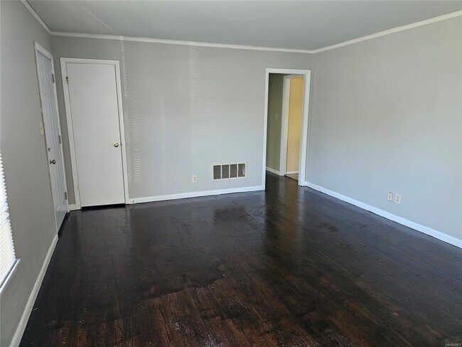 Foto del edificio - 1352 Devonshire Dr