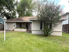 Building Photo - 2222 Althea Dr