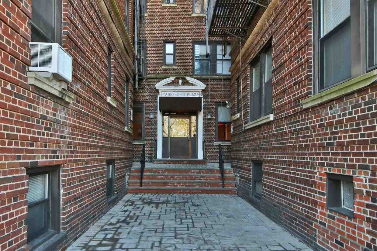 435 79th St Unit 29, North Bergen, NJ 07047 Condo for Rent in North