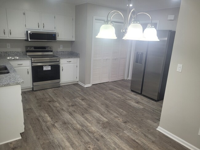 Building Photo - 3335 Elder Mountain Rd