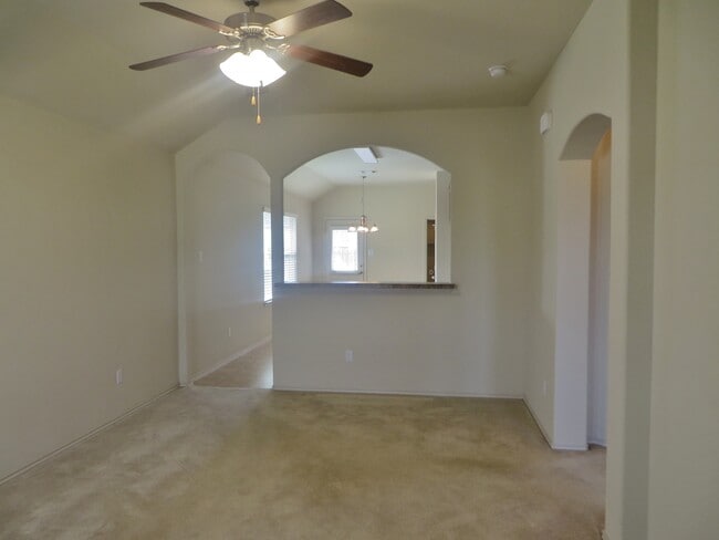 Foto del edificio - 3 Bedroom 2 Bathroom Sonterra West Home