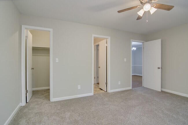 Foto del edificio - 1925 Heckle St