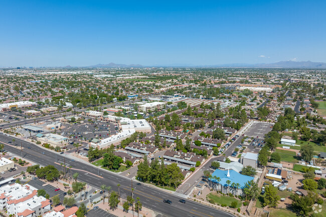 Foto aérea - Breckenridge Townhomes