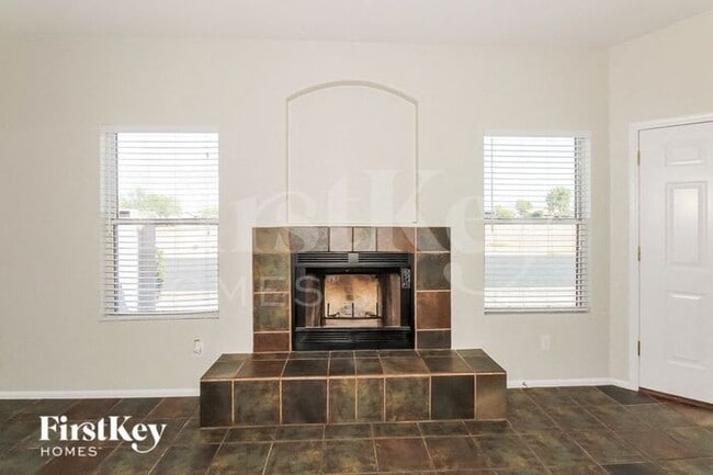 Foto del edificio - 9747 N Sandy Valley Dr