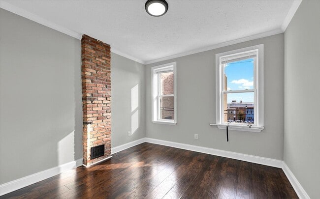 Foto del edificio - 210 N Glover St