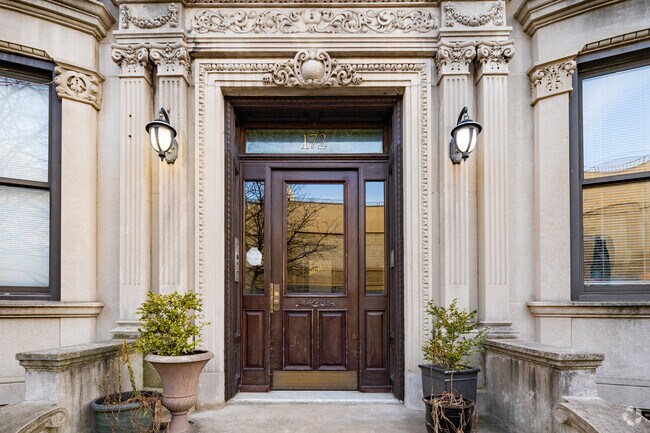 Foto del edificio - 172 Sterling Pl