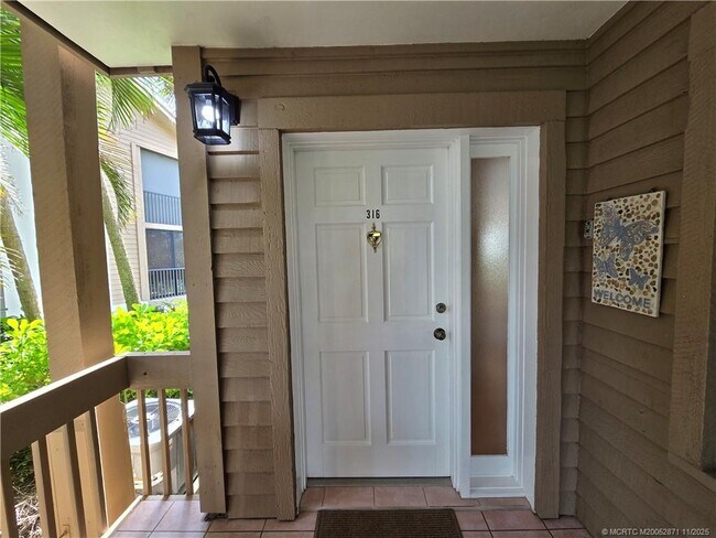Foto del edificio - 316 NE Edgewater Dr