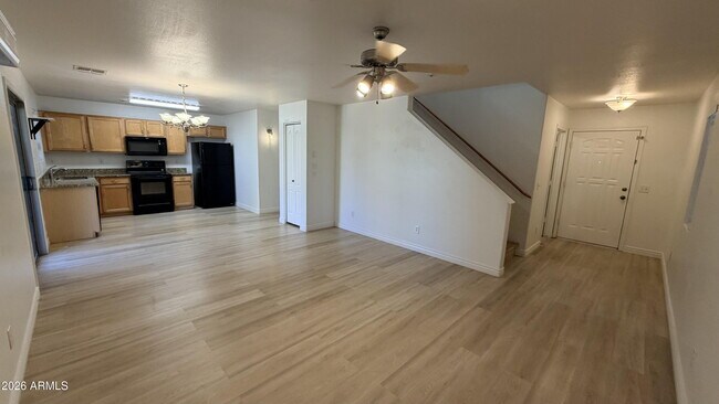 Foto del edificio - 41716 W Sunland Dr