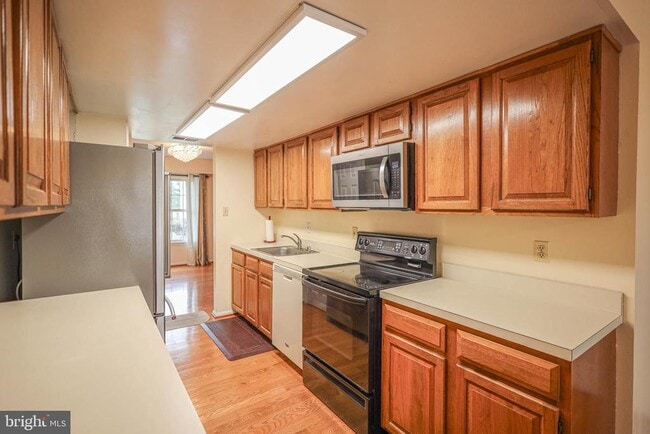 Building Photo - 3737 Capulet Terrace