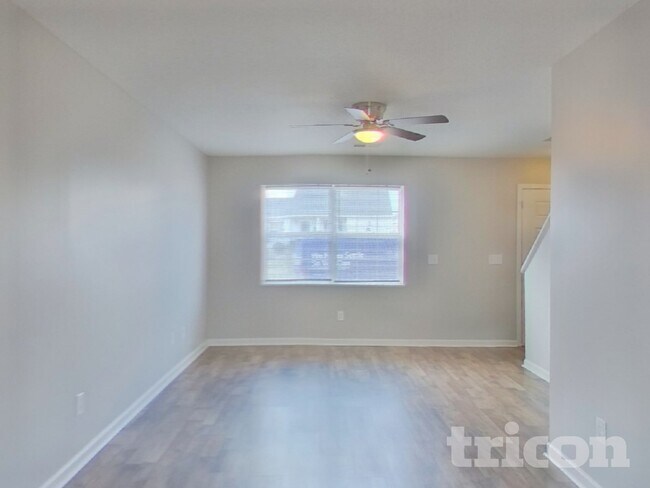 Foto del edificio - 175 Cascade Dr