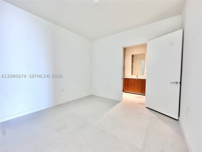 Foto del edificio - 1400 Biscayne Blvd