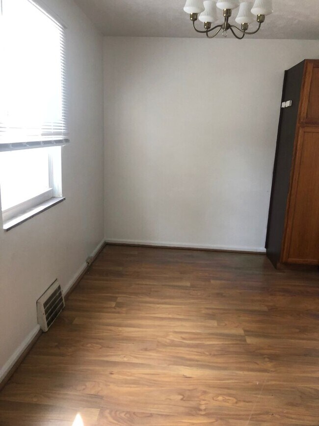 Building Photo - 20170 Priday Ave