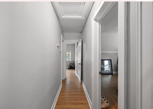 Building Photo - 15716 Cherrylawn St