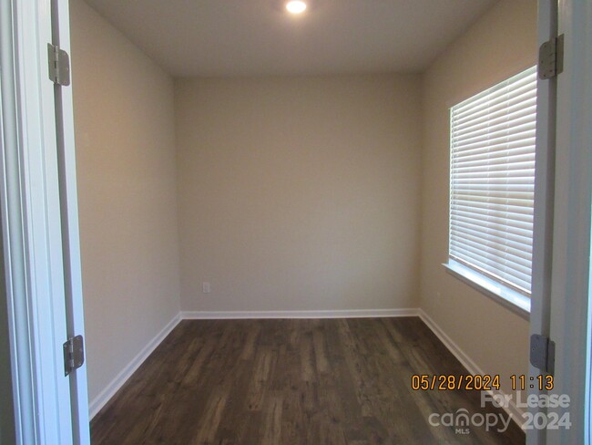 Building Photo - 16129 Trenton Green Ln