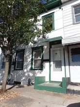 Building Photo - 220 Furman St