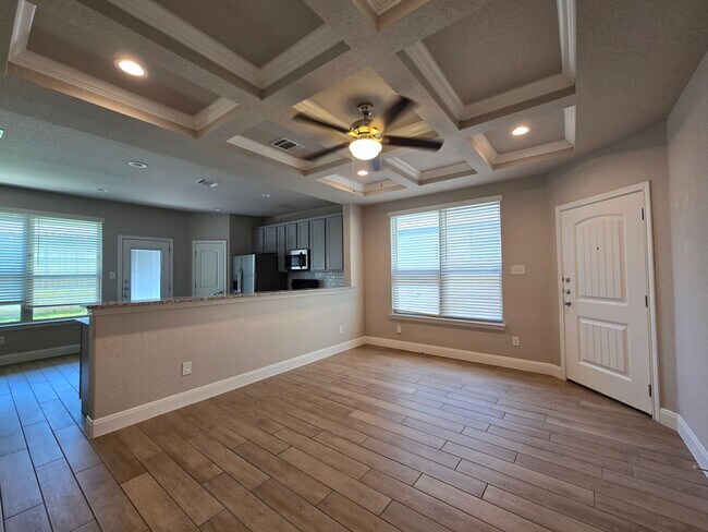 Foto del edificio - Duplex Off County Line Rd / .4 Mile Kraft Park / Fridge Included /Fenced in Back Yard / NBISD