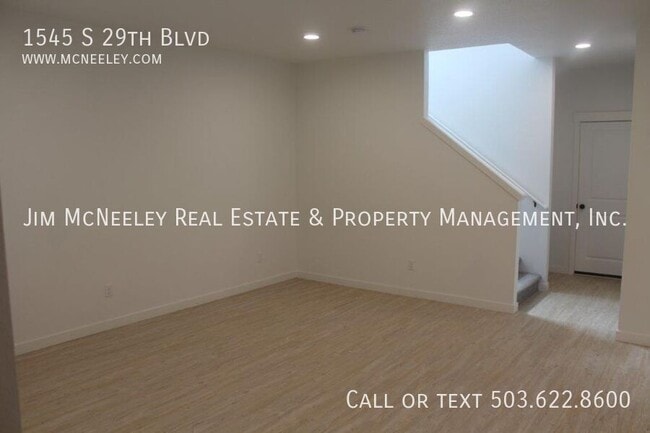 Building Photo - 1545 S 29th Blvd