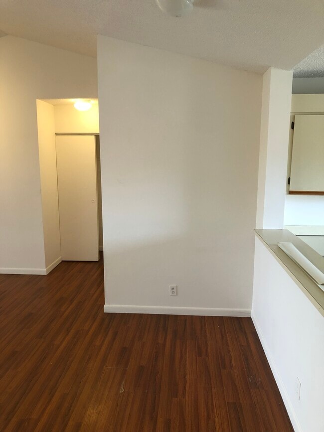 Building Photo - 5761 Riverside Dr