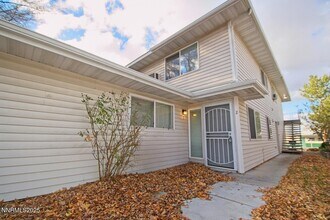 Building Photo - 4941 Catalina Dr