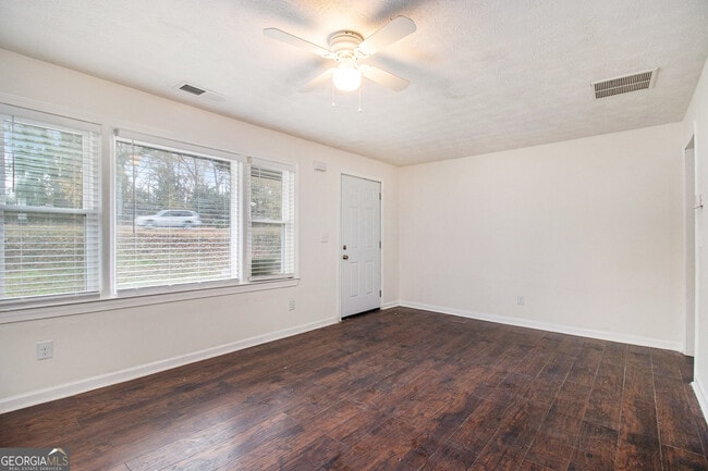 Foto del edificio - 2087 Austin Dr