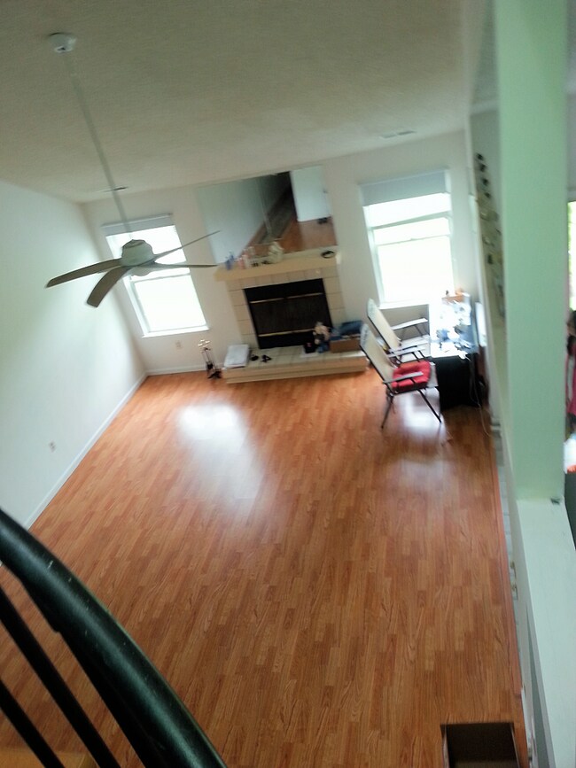 Foto del edificio - 707 Eagles Chase Dr